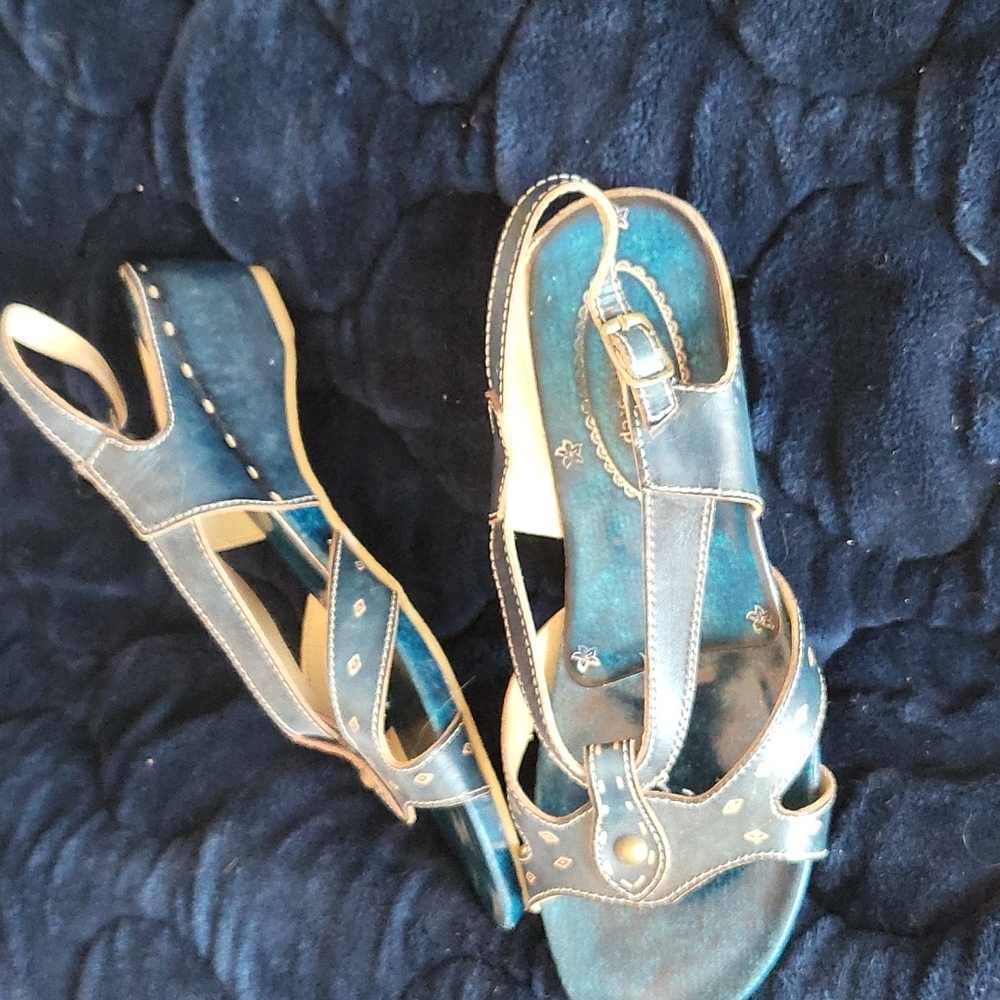 Spring Step sandal